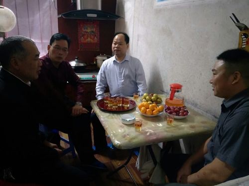 圖為慰問現(xiàn)場(chǎng) (2)[2].jpg
