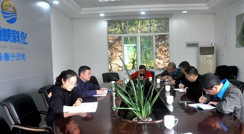 陳宏金：紀(jì)委書記曾開鋒對永春分公司領(lǐng)導(dǎo)班子進(jìn)行集體廉潔談話。.jpg