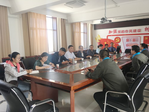 青海省應急管理廳副廳長王躍榮一行在1號會議室召開職業(yè)衛(wèi)生工作檢查反饋會_調整大小.jpg