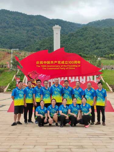 烽林連珂瑩：拔河項目隊合影（改）.jpg