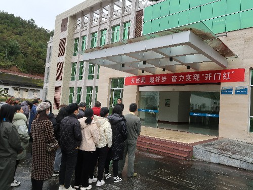 烽林莊忠旭：烽林分公司多措并舉保復(fù)工 為“開門紅”奠基礎(chǔ)~1.jpg