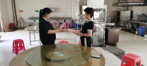 （建議采用）龍巖分公�?丁海�?膳食委員會(huì)委員發(fā)放溫馨提示~1.jpg