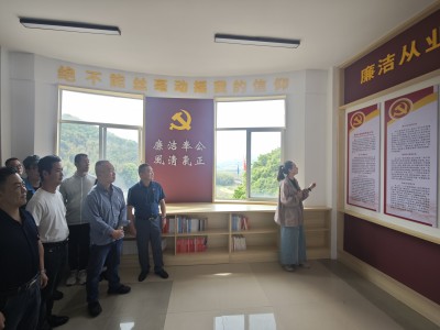 格式工廠福安陳宇恒：圖為開展現(xiàn)場(chǎng)教學(xué) (2).jpg